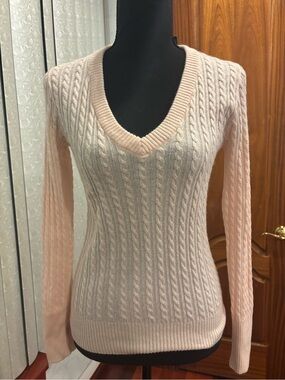Brandy Melville Cable-Knit V-Neck Sweater - Light Pink